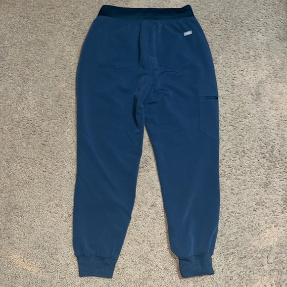 FIGS Catarina + High Waisted Zamora Jogger Scrubs Matching Set Dark Harbor XS/S - Picture 7 of 9